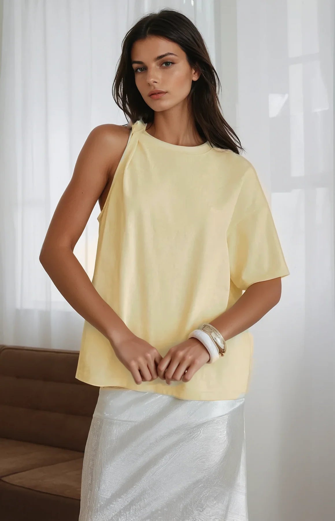 Butter yellow top